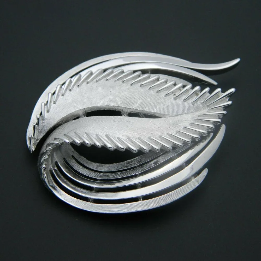 Crown TRIFARI Abstract Silver Tone Feather Pin